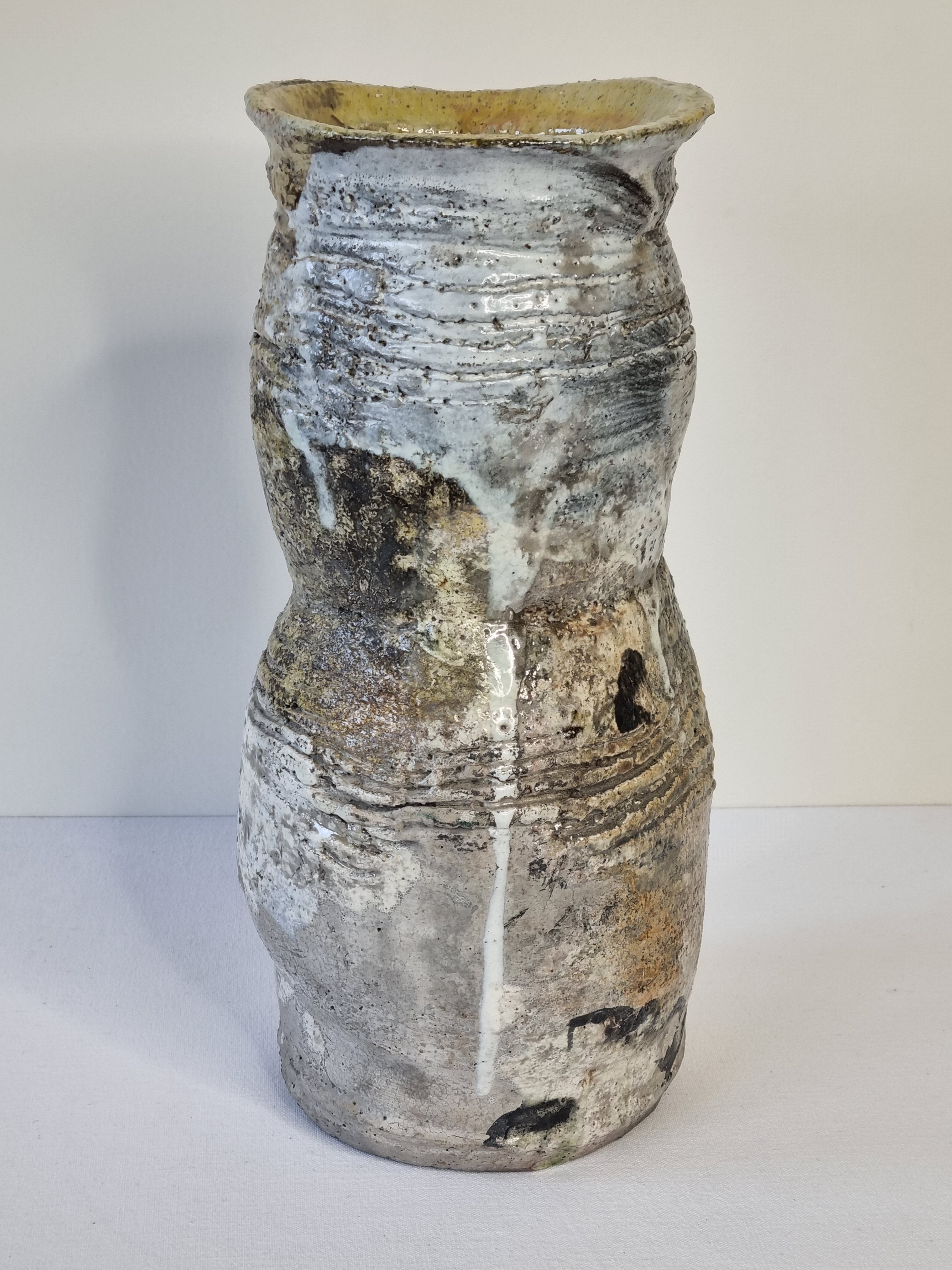 Enamelled ceramic roll vase