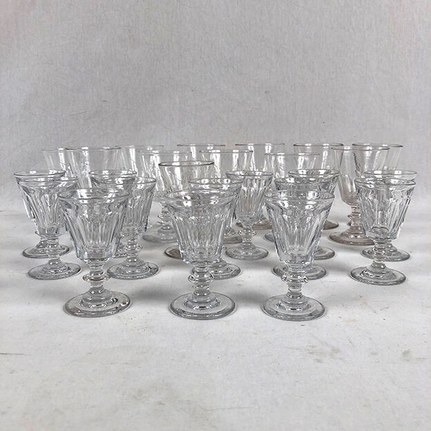 Series of twenty-five crystal stemmed glasses