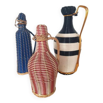 Lot de 3 bouteilles habillage scoubidous années 60/70