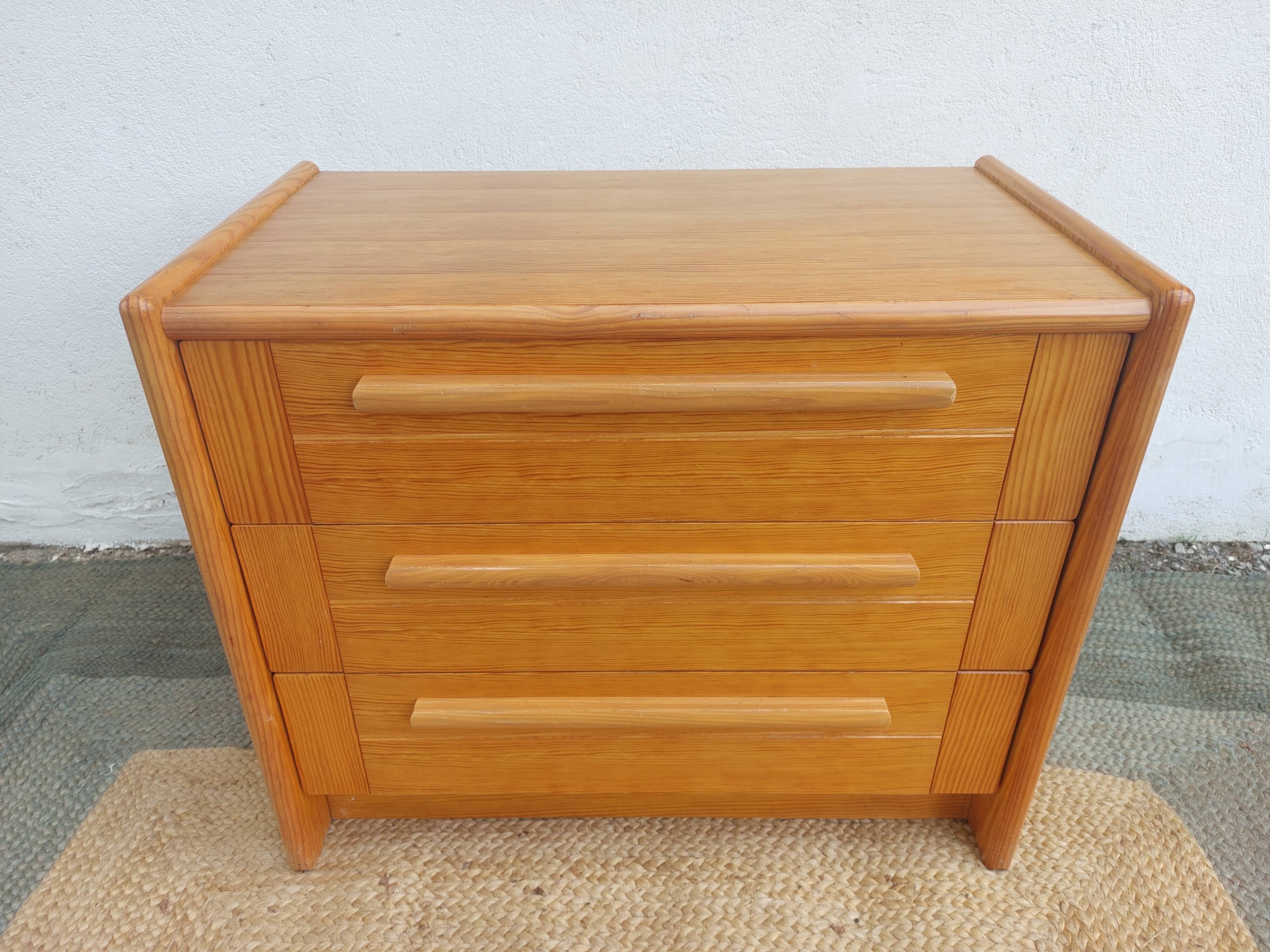 Gautier brand chest of drawers