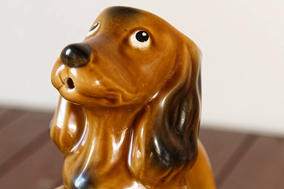 Dachshund slip pitcher