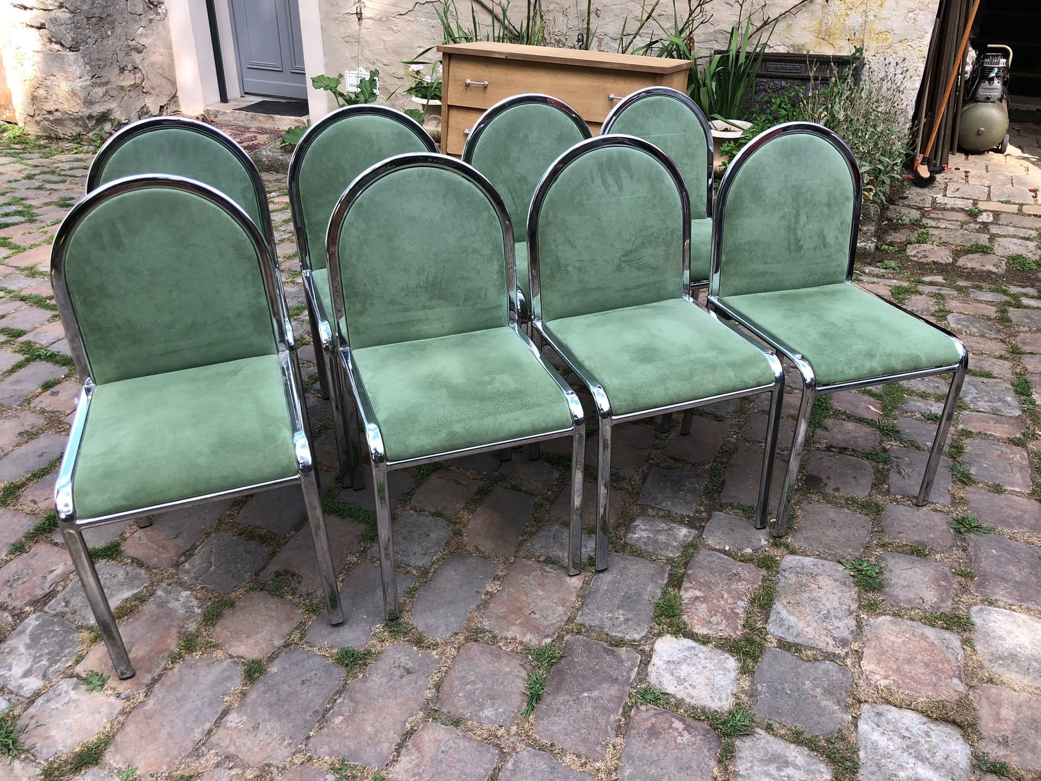 1970 design chair in green suede and chrome