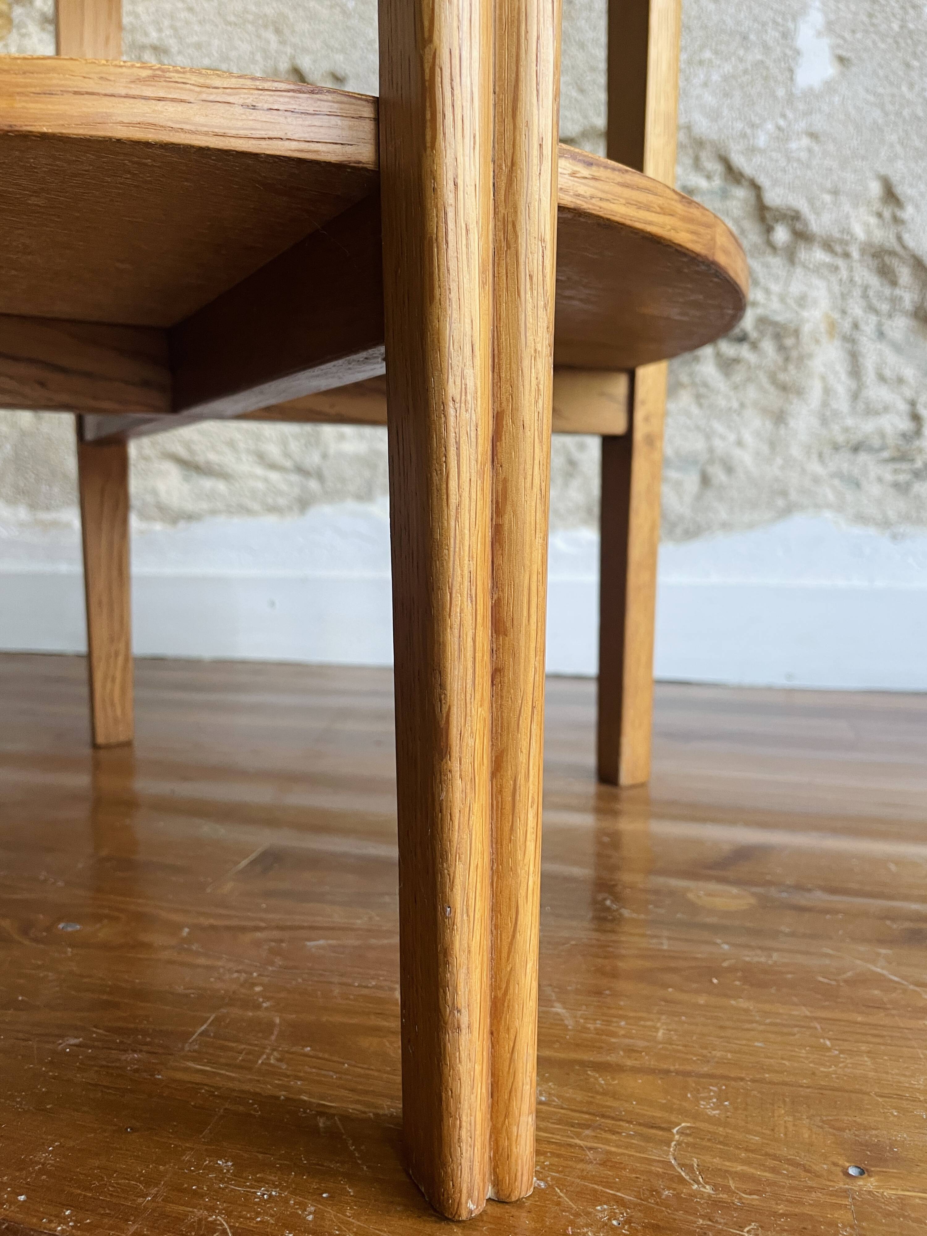 Art Deco pedestal table from the 1930s