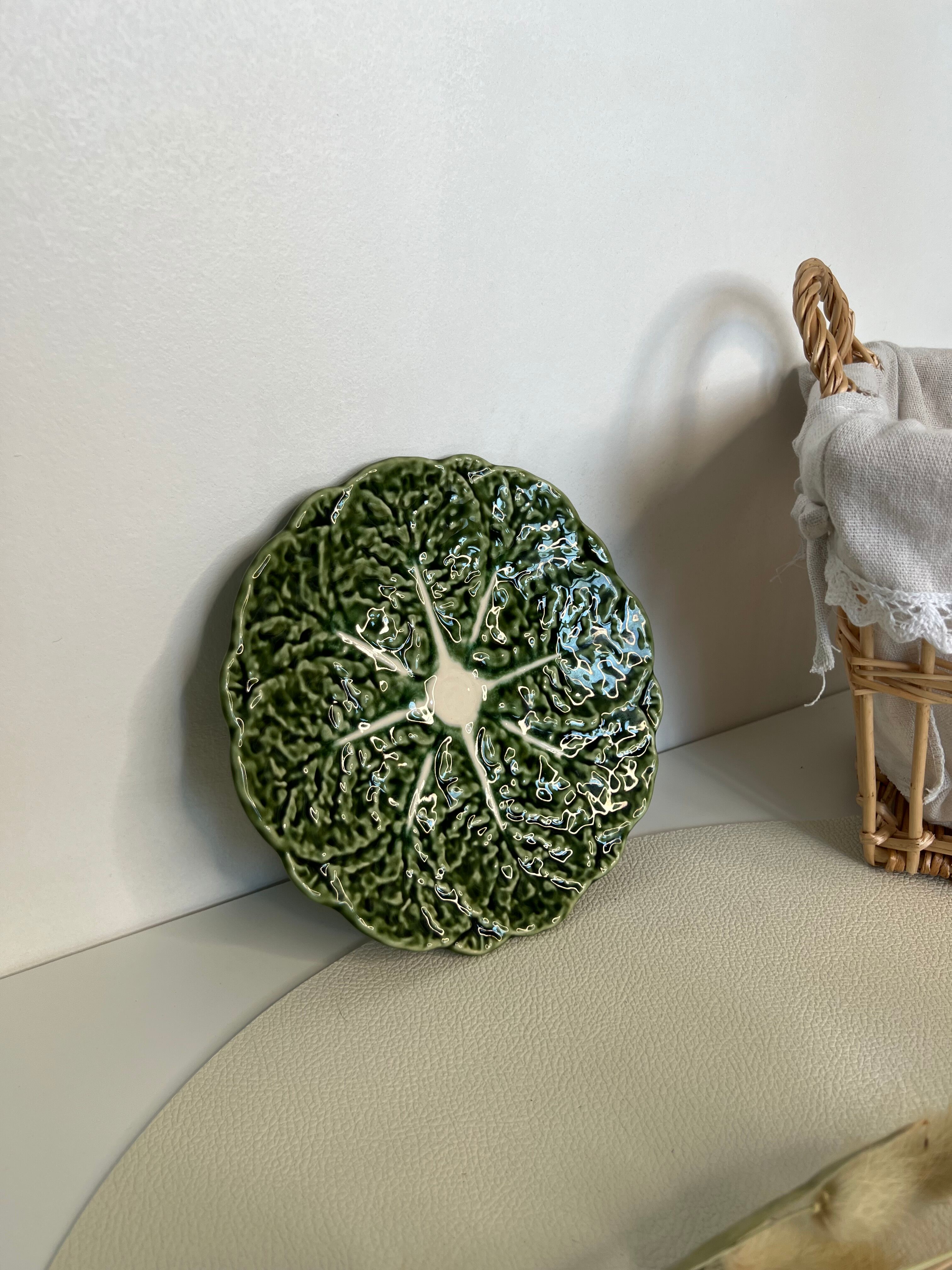Cabbage plate in green slip
