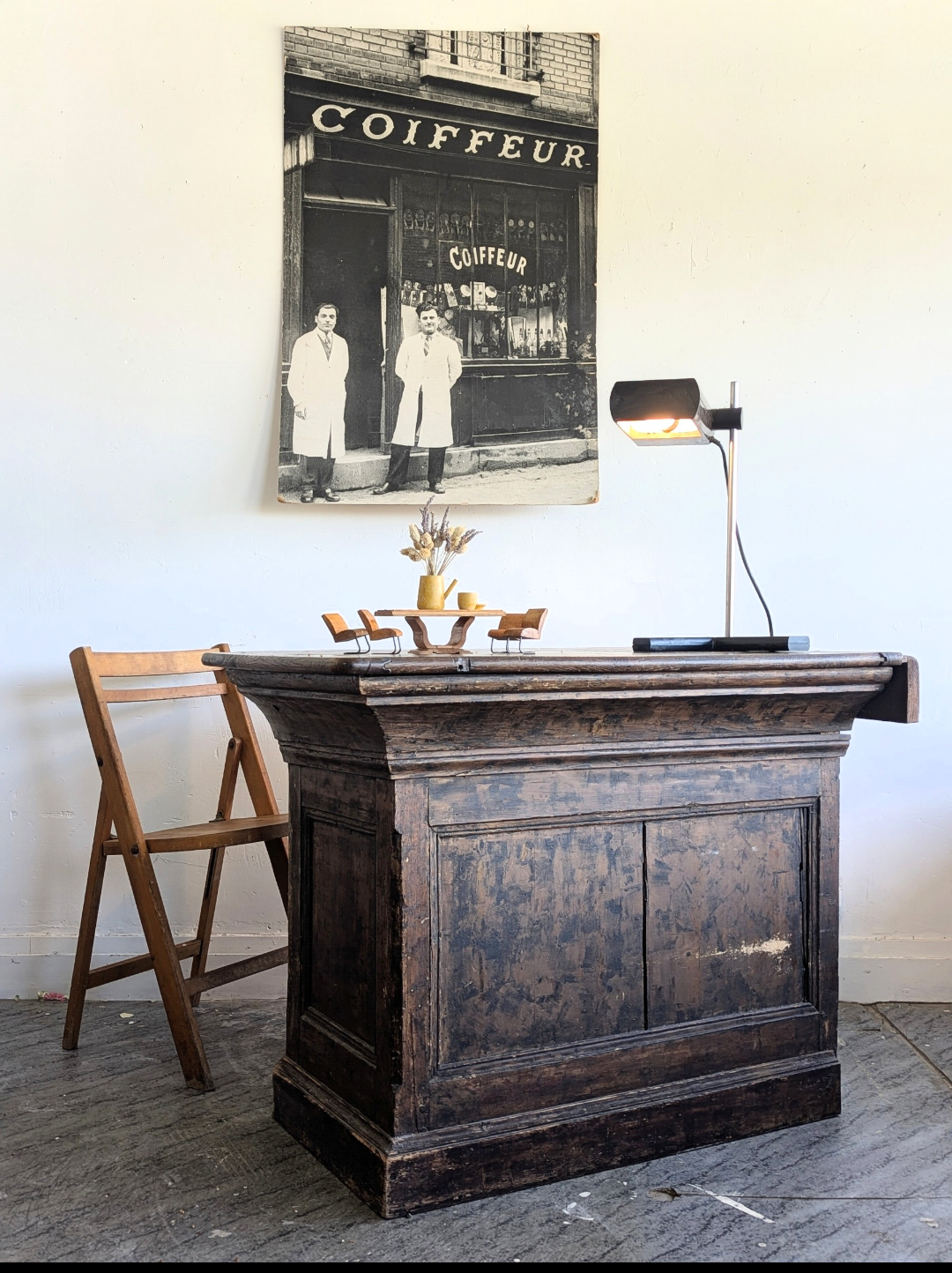 Tradesman's cabinet with drawers