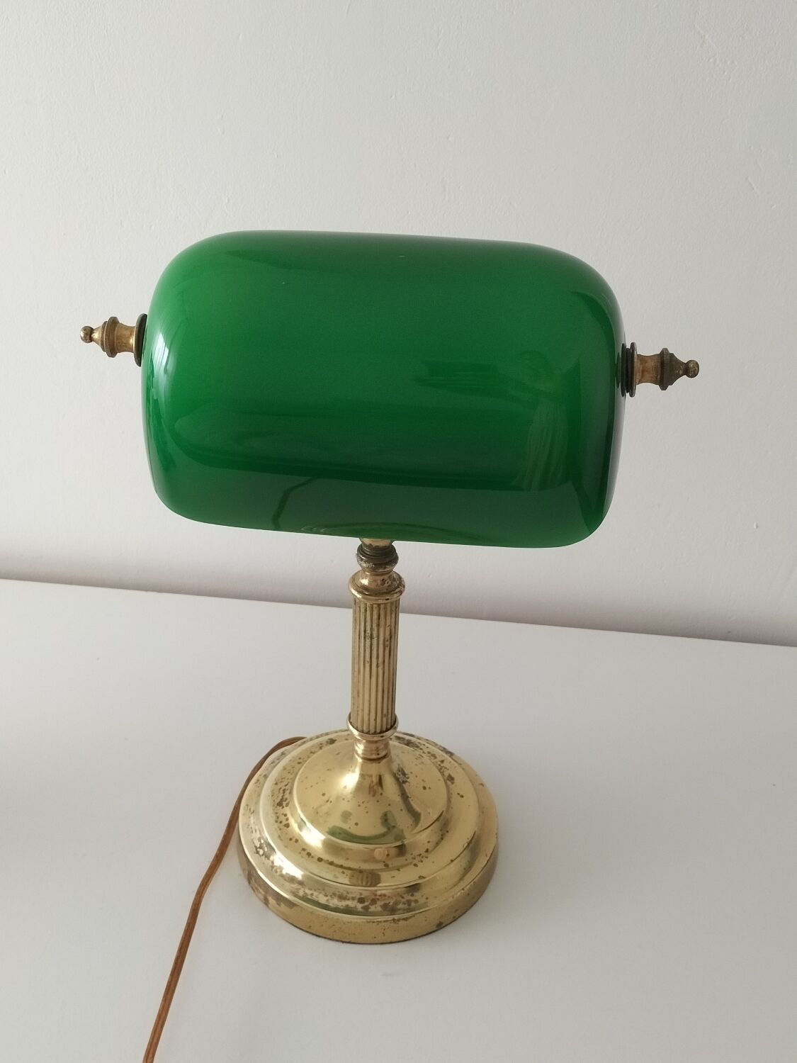 Green banker's lamp