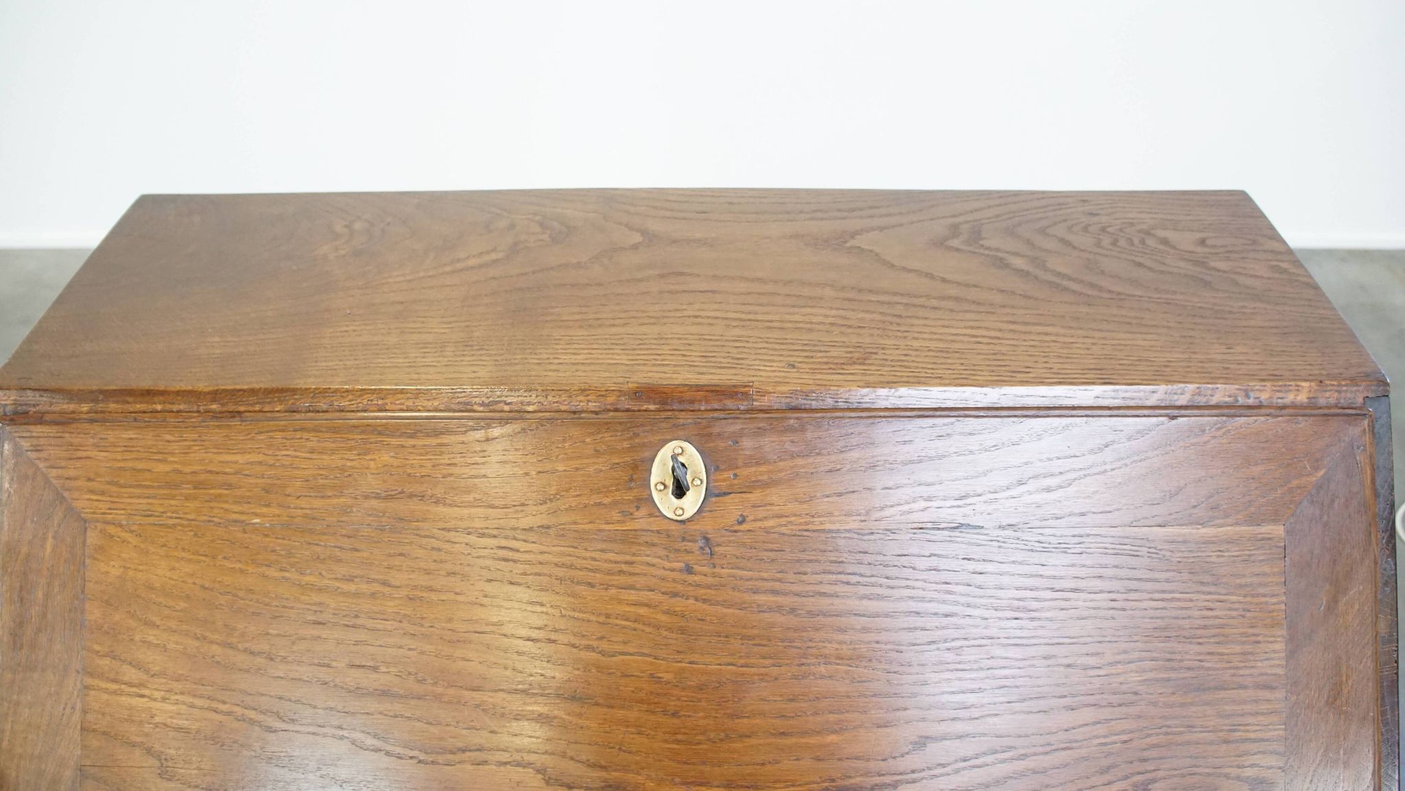 Antique English oak secretaire late 18th/early 19th century with stepped interior and working locks