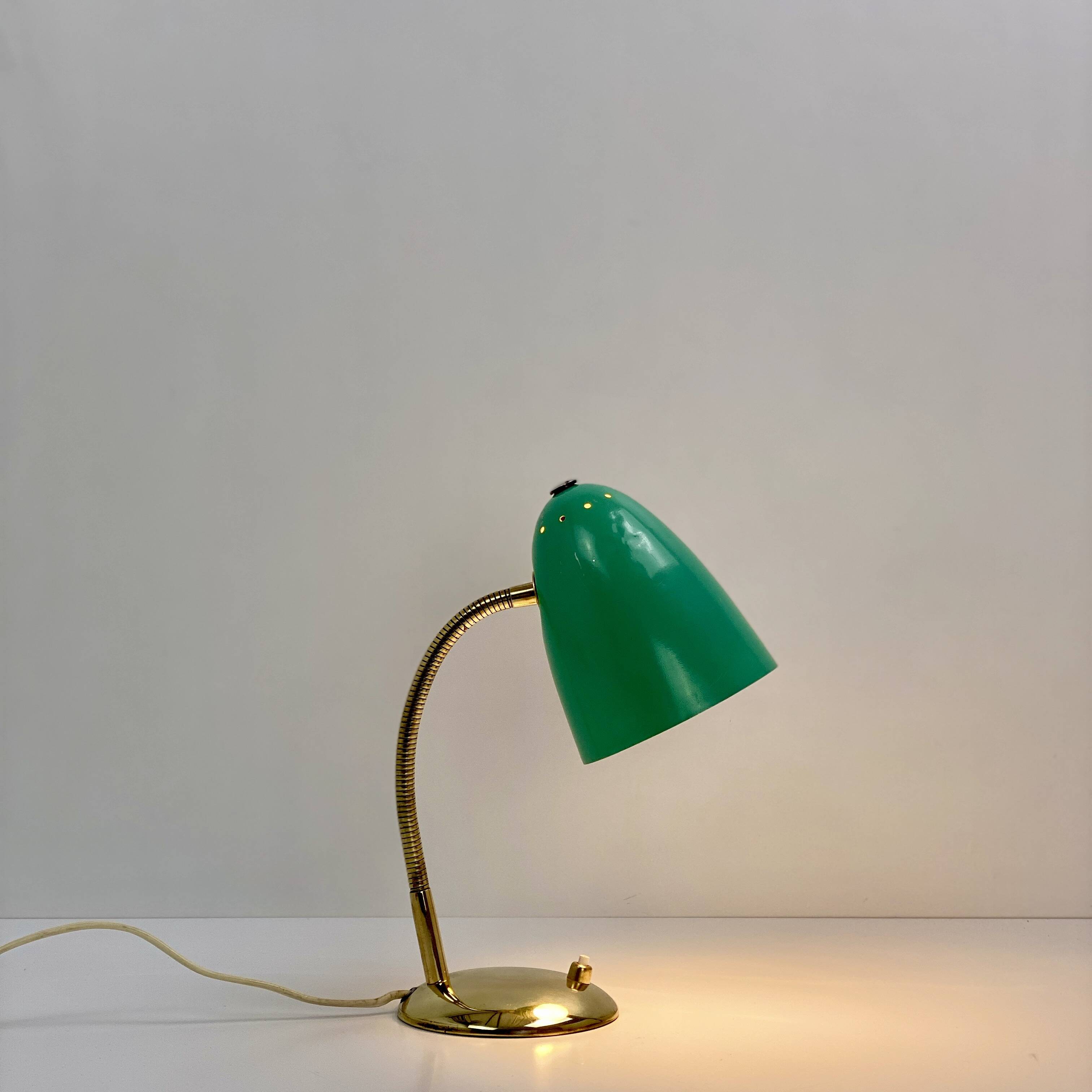 Lampe vintage verte et laiton, 1950