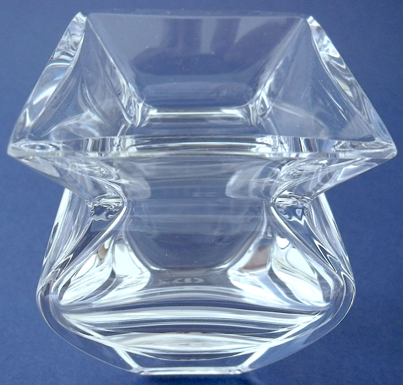 Small vase of square section in colorless crystal