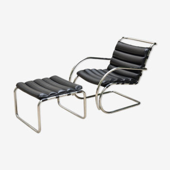 Fauteuil et repose-pied par Mies Van Der Rohe pour Knoll