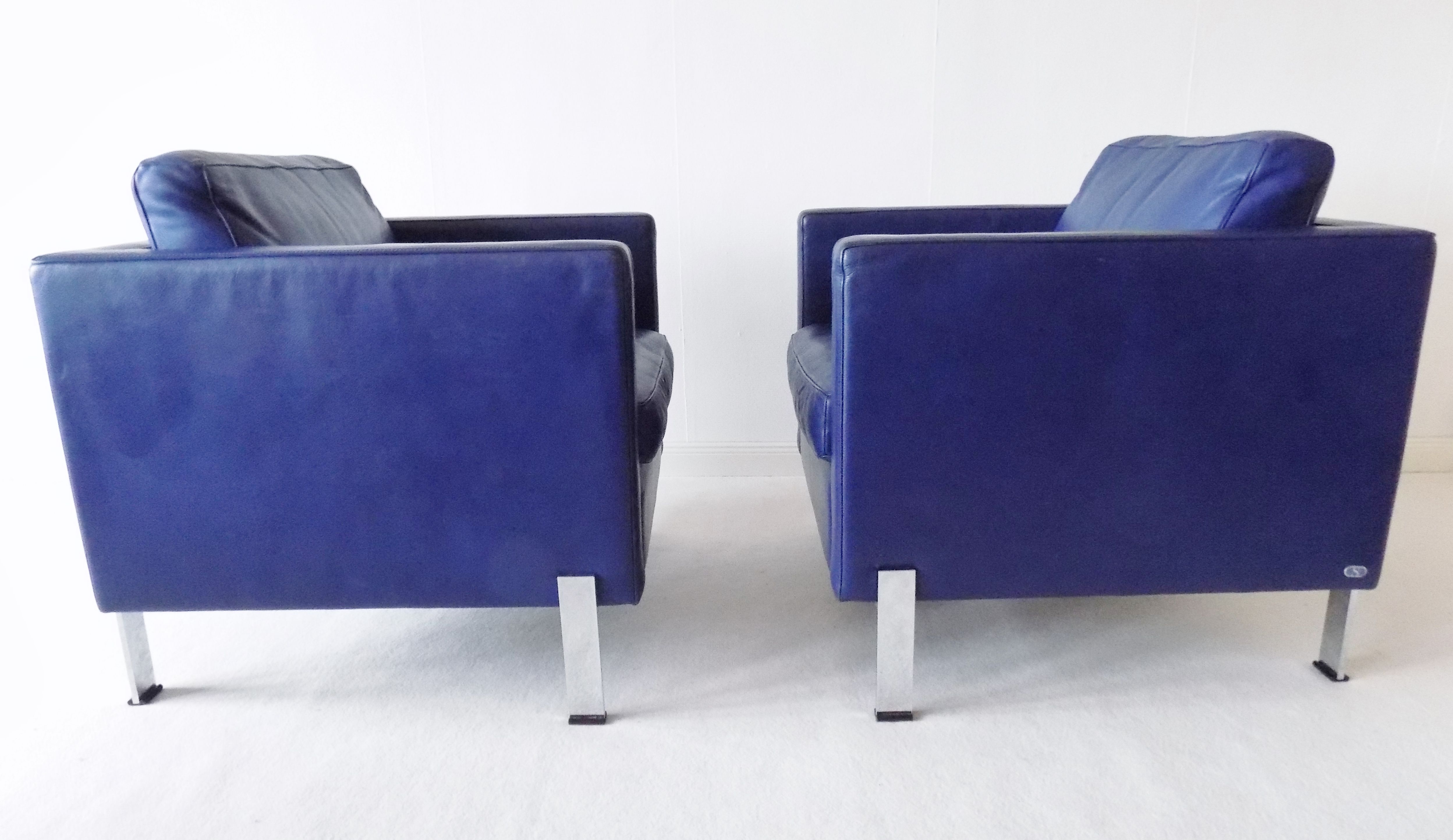 De Sede DS118 pair of blue leather club chairs