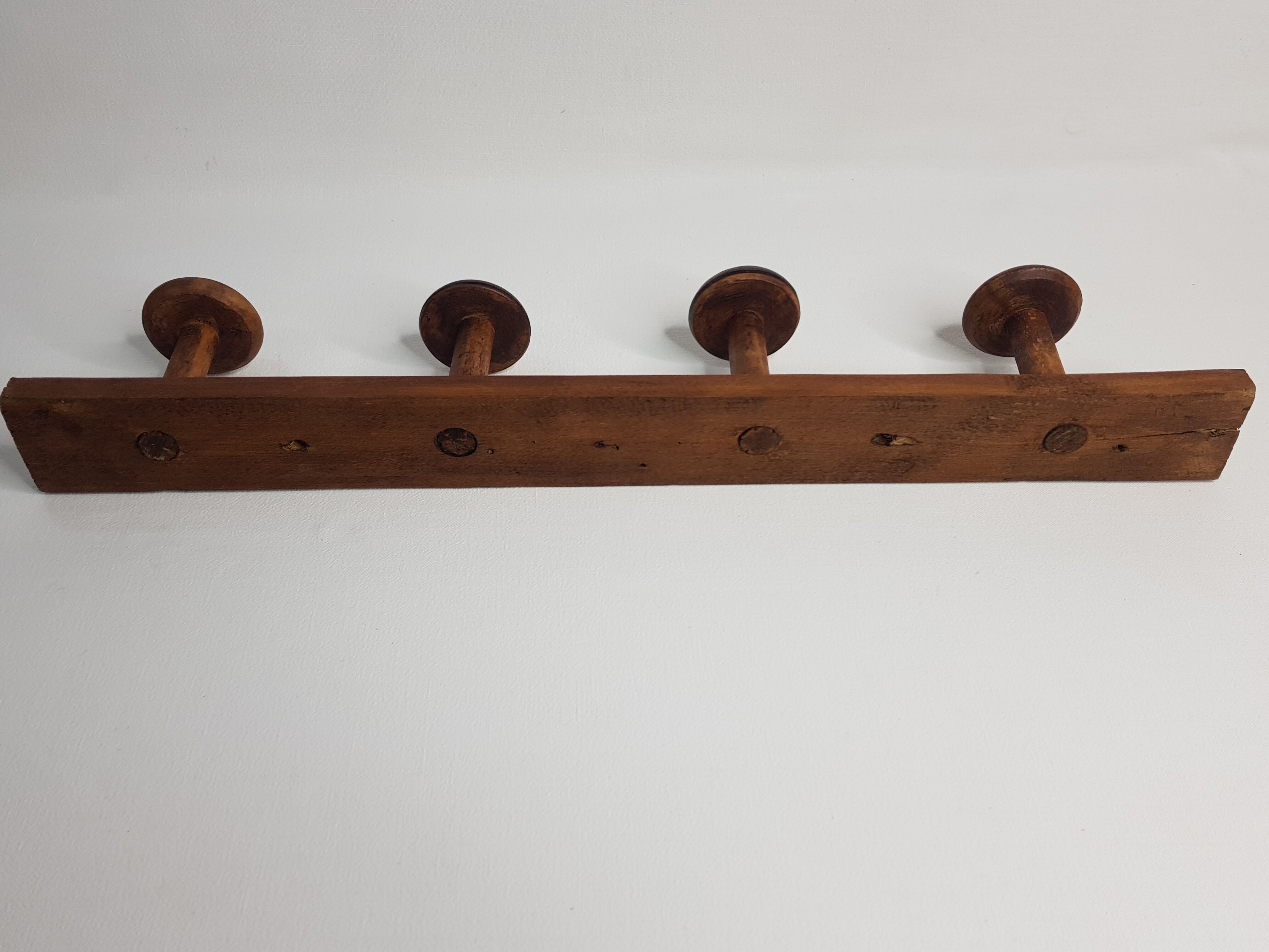 Rustic coat rack to attach to the wall, 4 patères, 52 cm