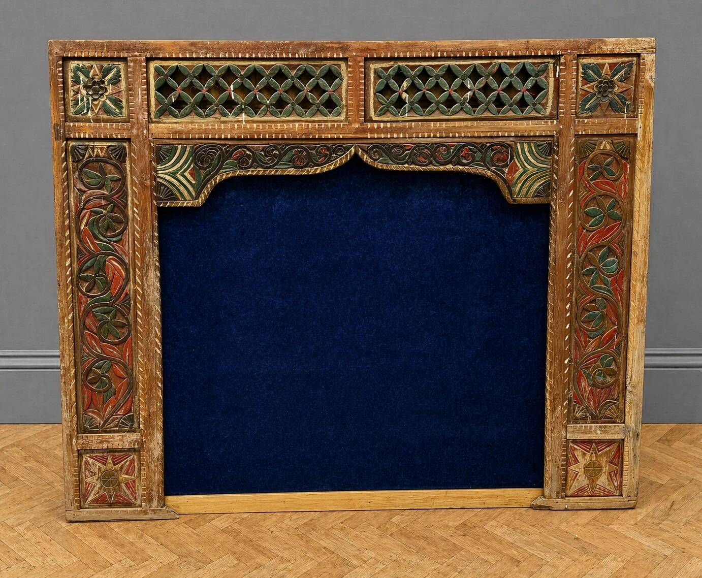 Wooden sculpted and polychrome architectural entourage – Orientalist work