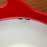 Red enamelled cast iron pot in mid-century style with teak handle by Timo Sarpaneva for Rosenlew of Finland, 1960s.