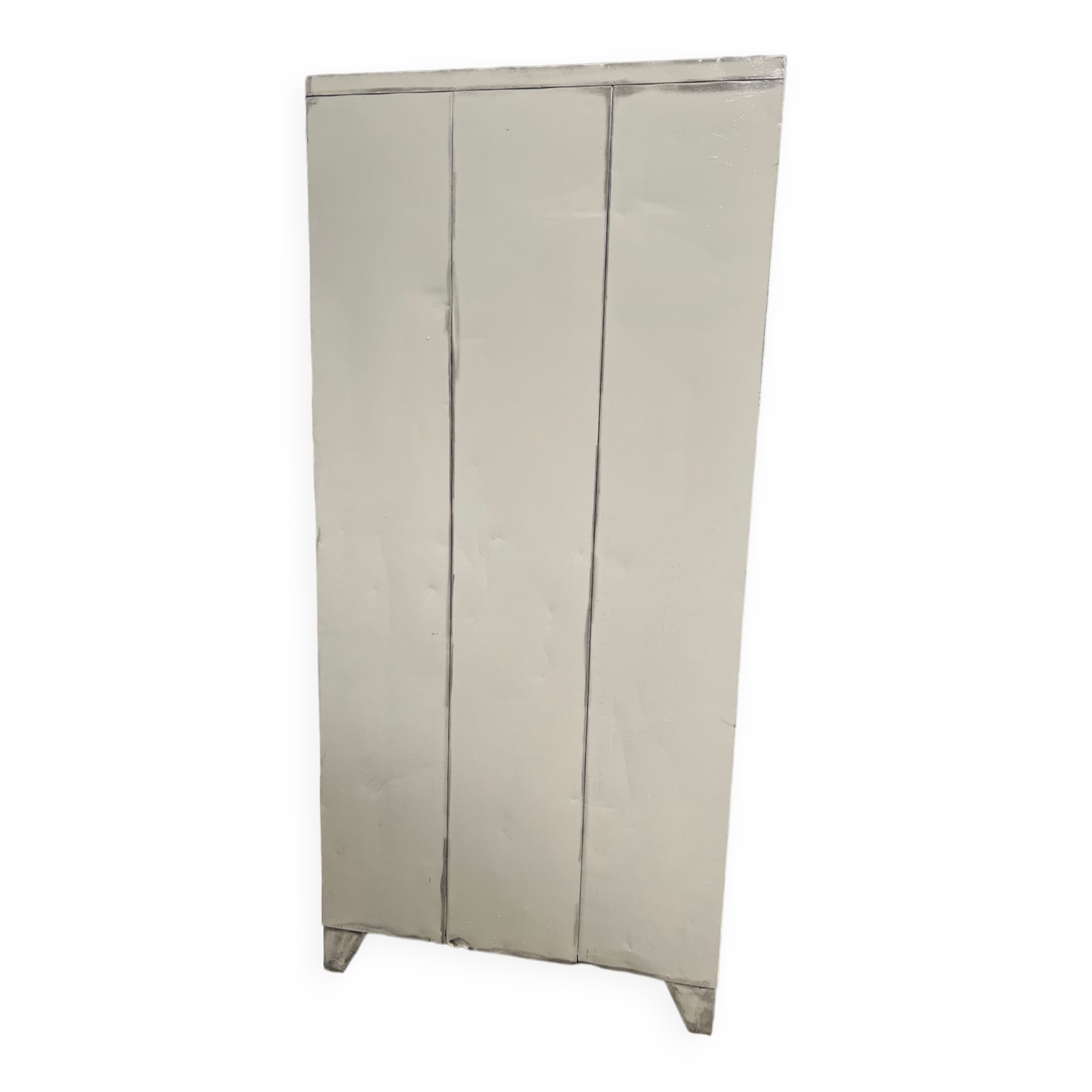 Industrial locker room