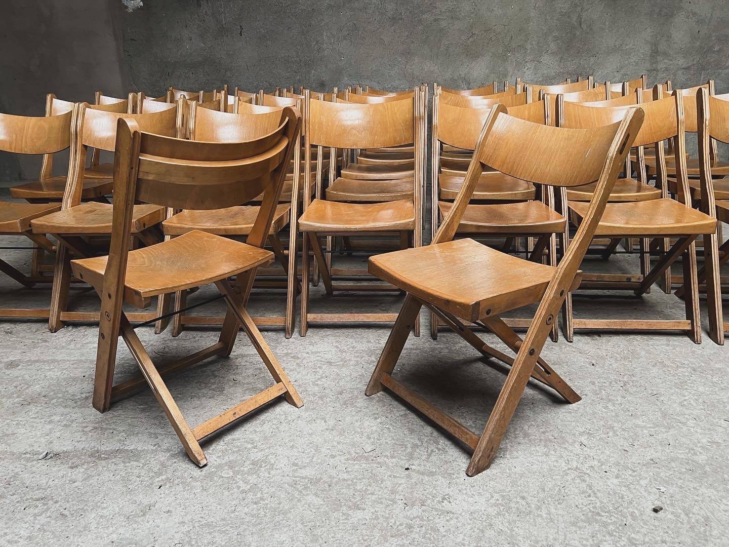 Set of 50 vintage 1950 bistro chairs foldable and stackable