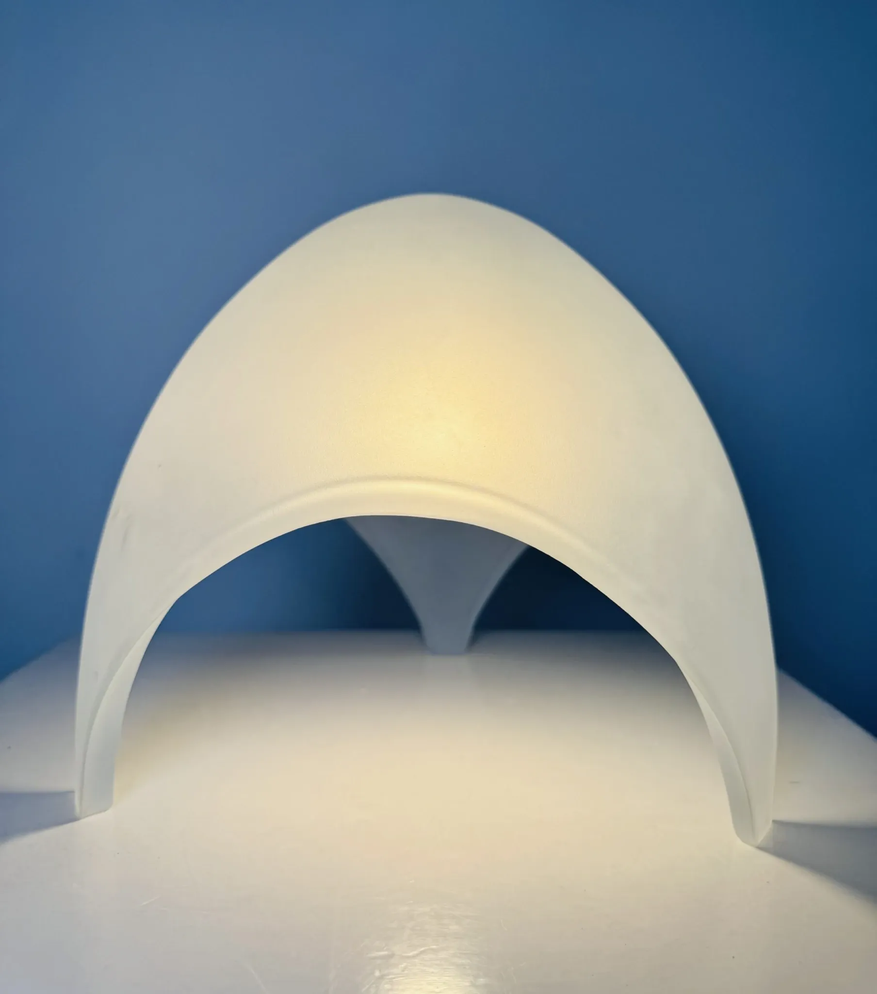 Frosted Glass 'Coque' Table Lamp By Elio Martinelli For Martinelli Luce, Italy, 1970S