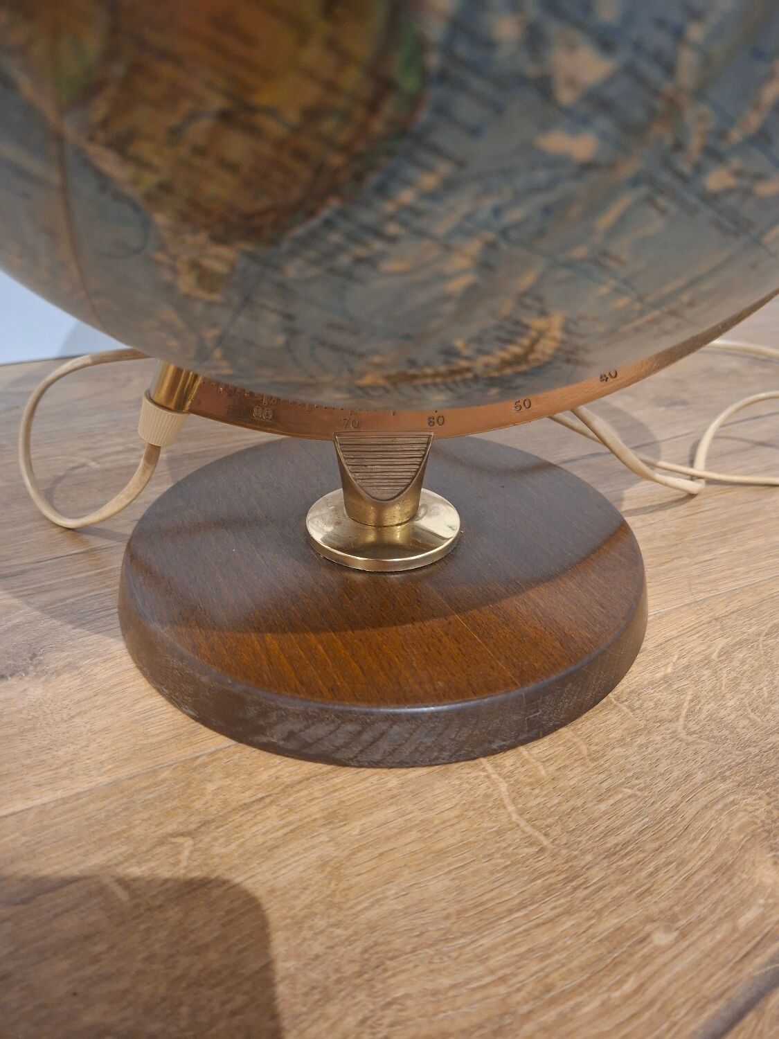 Illuminated globe, taride, 1970-1880, 30 cm