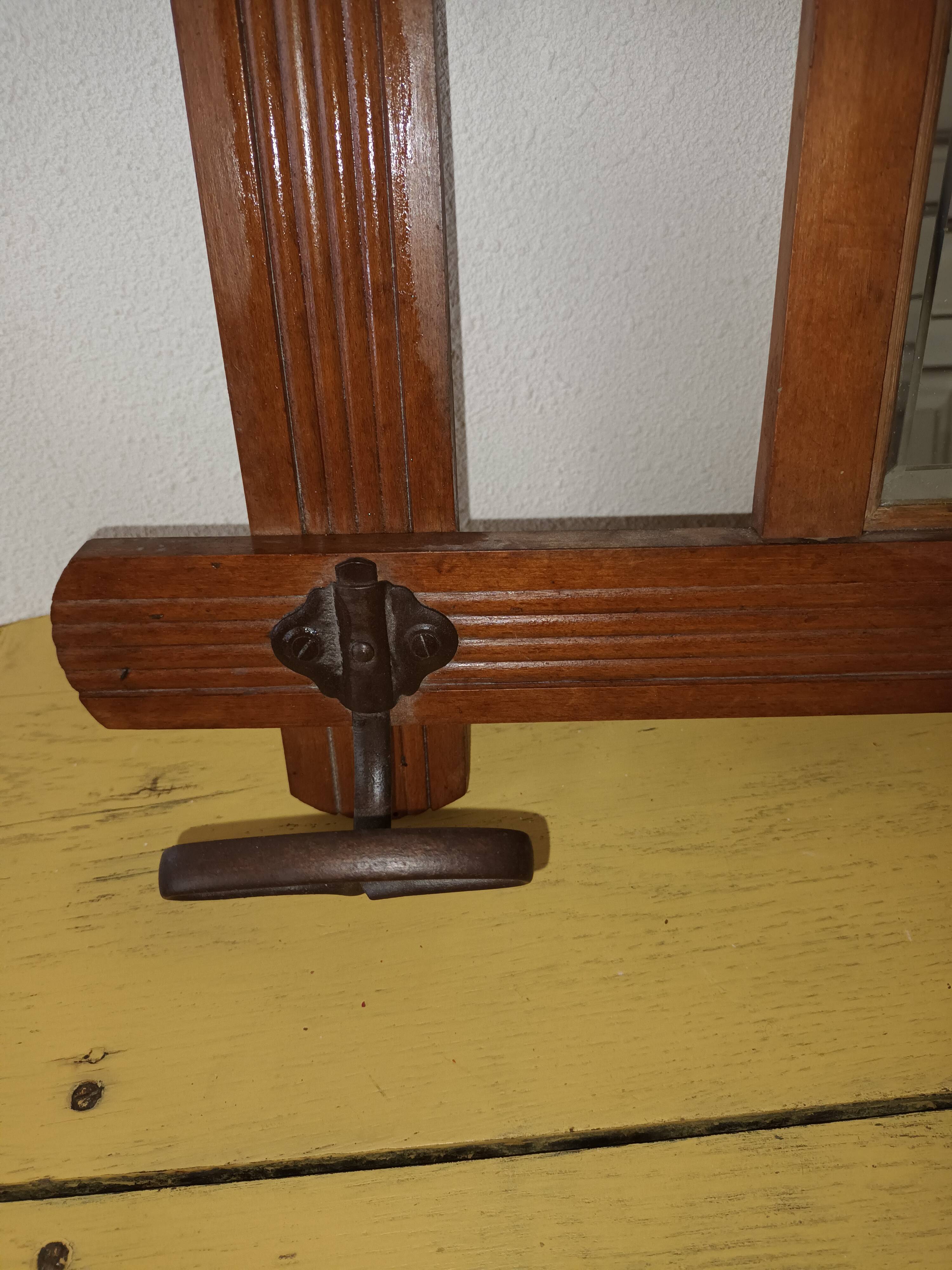 Wall coat rack with mirror