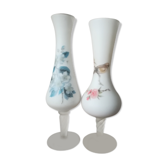 Duo de vases en opaline