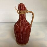 Petite bouteille décorative osier rouge bordeaux