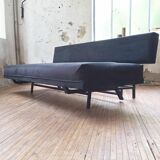 André Simard bench sofa for Airborne