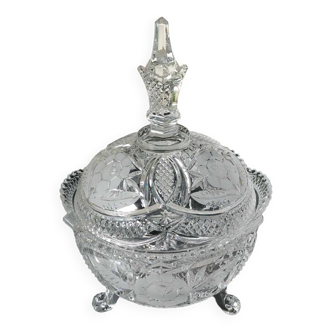 Bonbonnière, drageoir en cristal de bohème, décor de motifs floraux dépolis, pointe de diamant