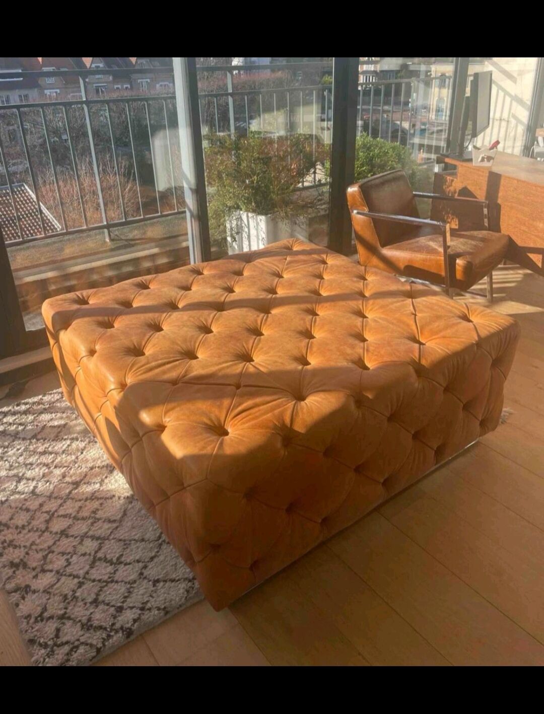 Pouf Da Vinci capitonné chester XL