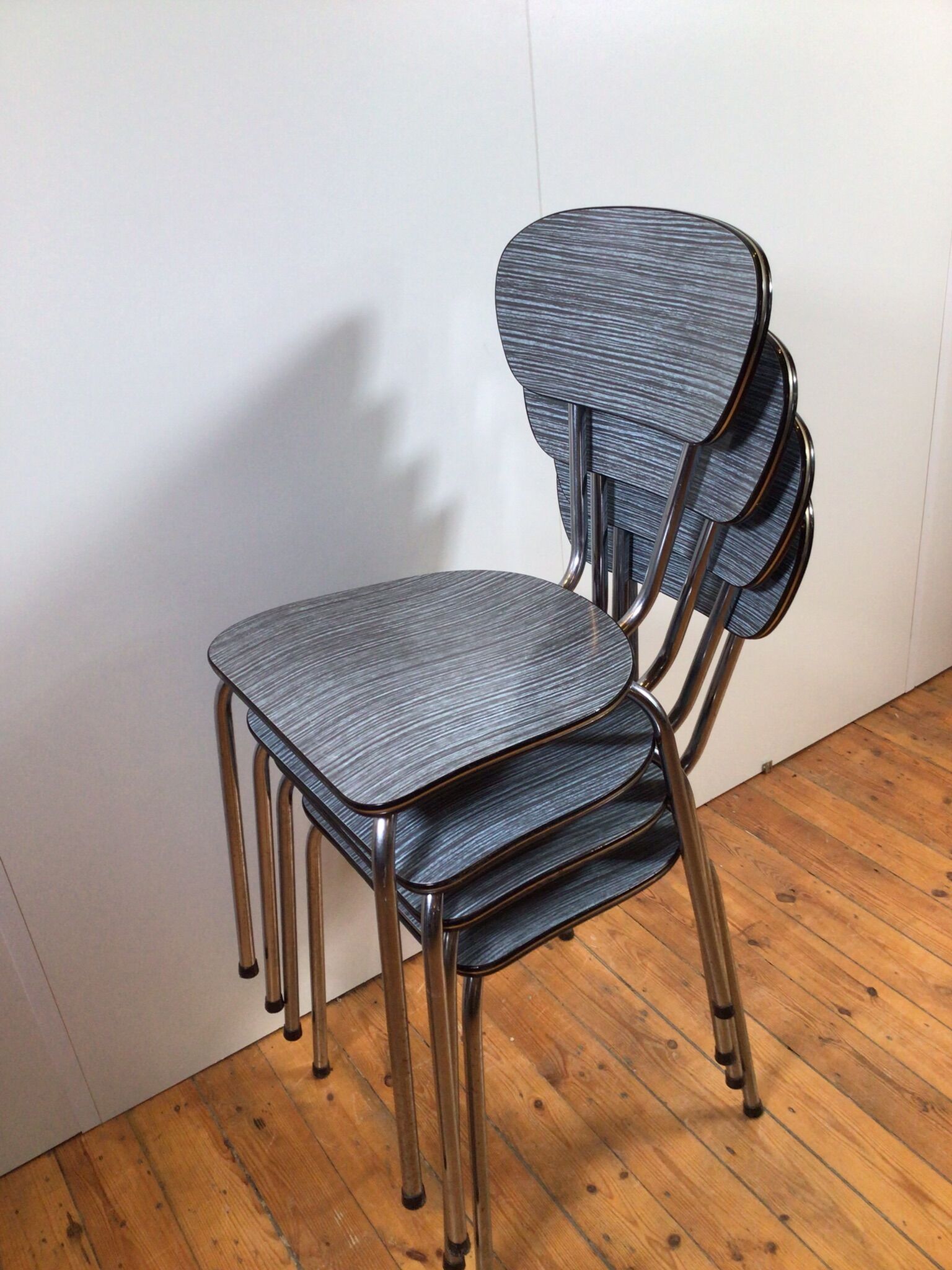 4 formica dining chairs