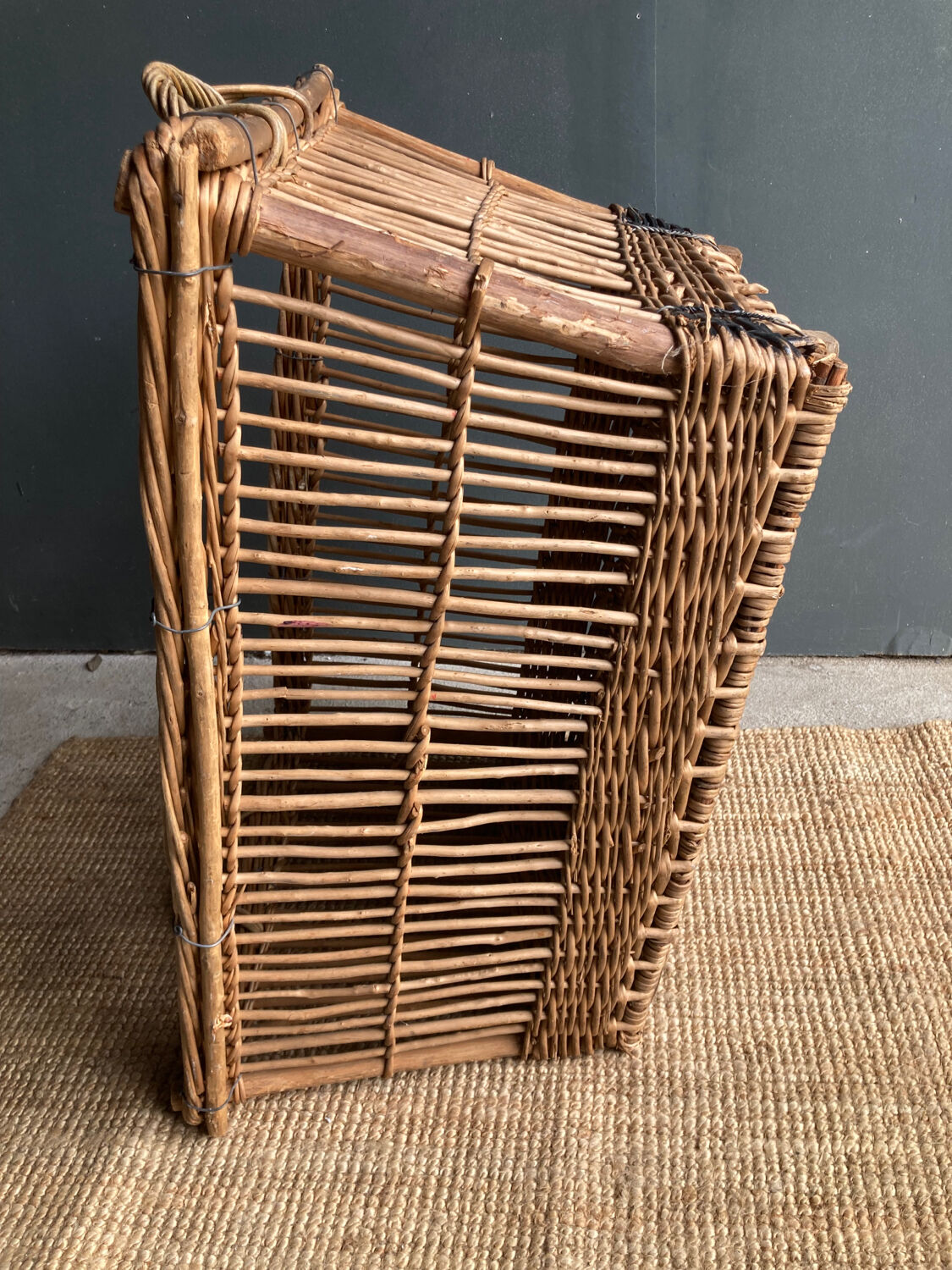 Wicker laundry basket