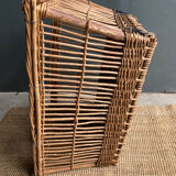 Wicker laundry basket