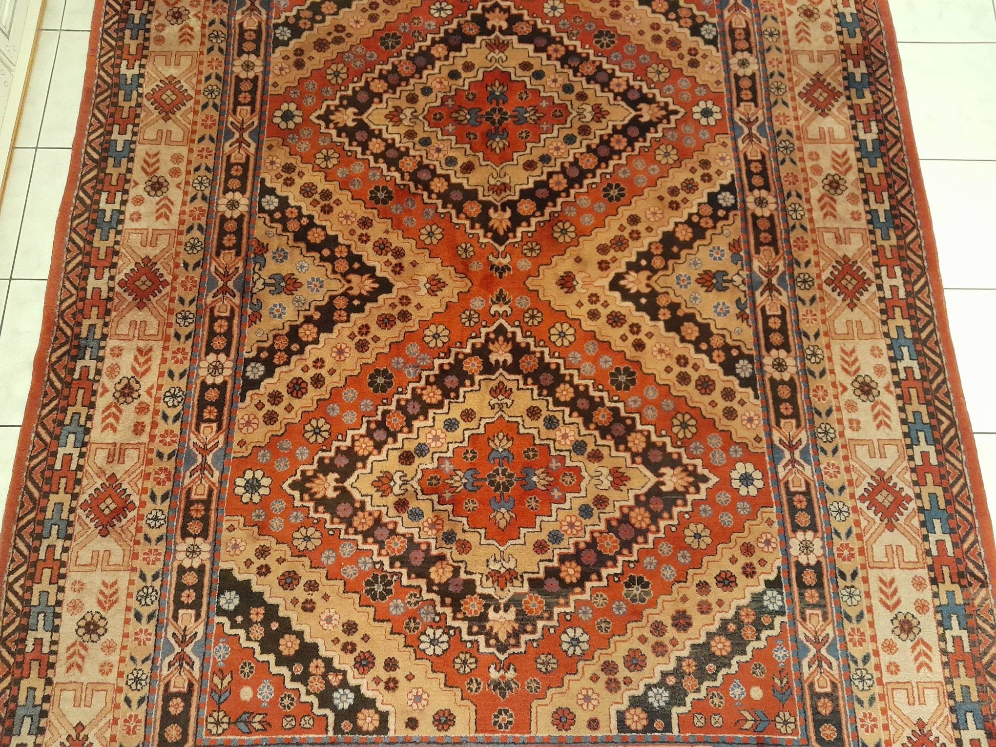 Handmade Sinkiang rug 279x204cm