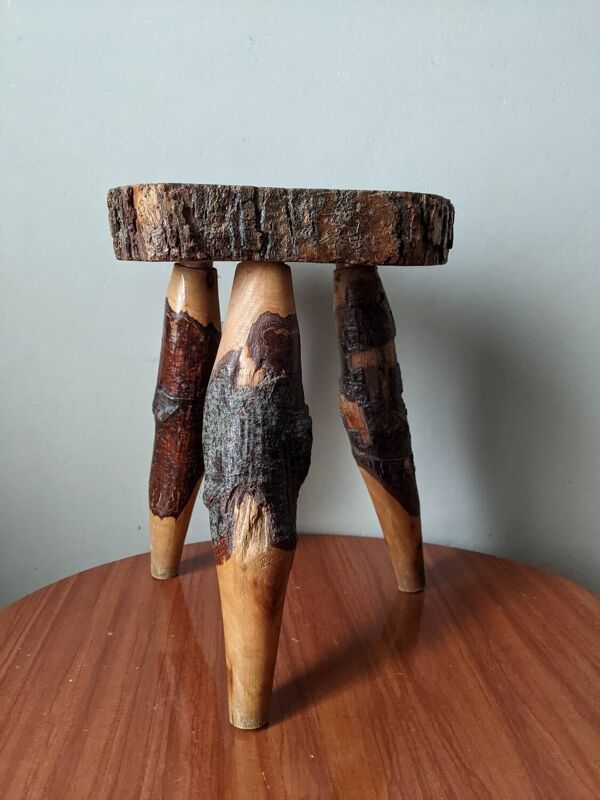 Tabouret tripode porte plante décor floral peint à la main