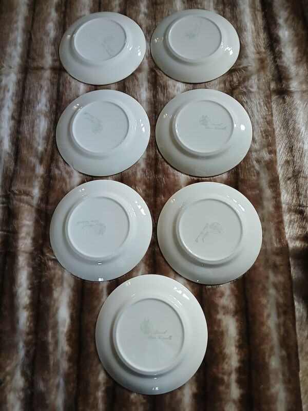 7 assiettes plates anciennes Moulin des Loups