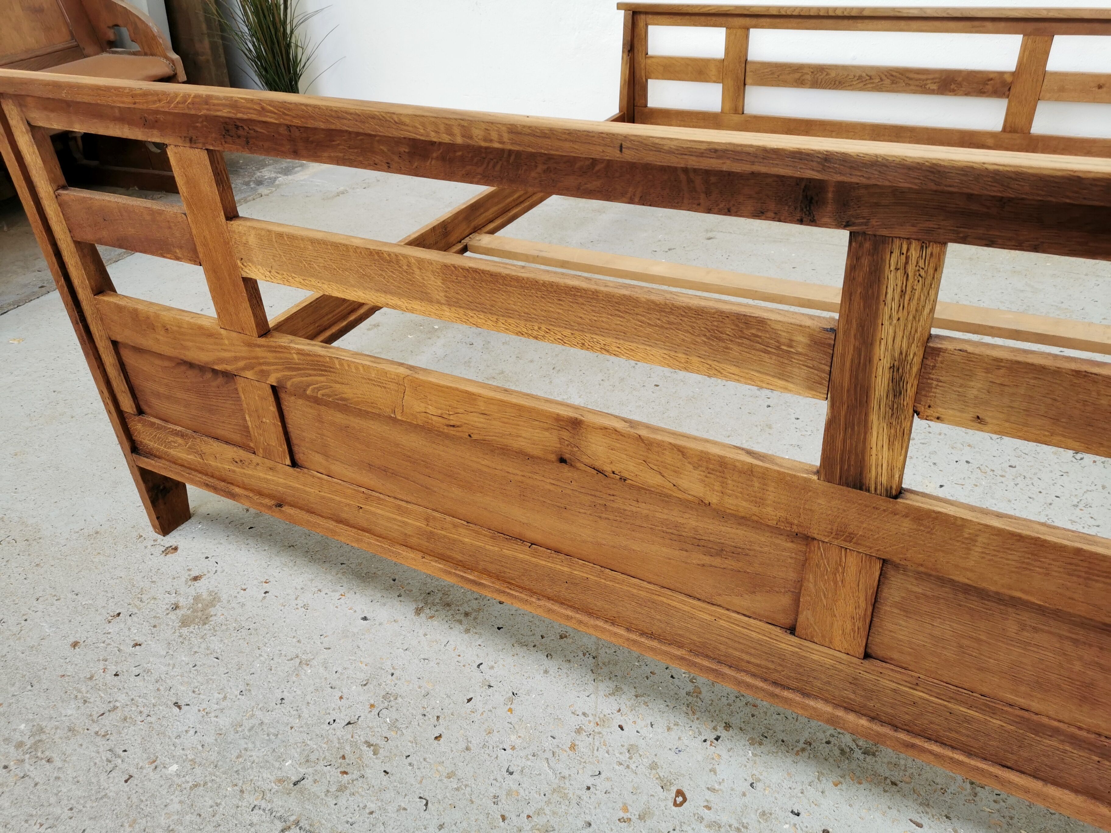 Vintage design bed René Gabriel