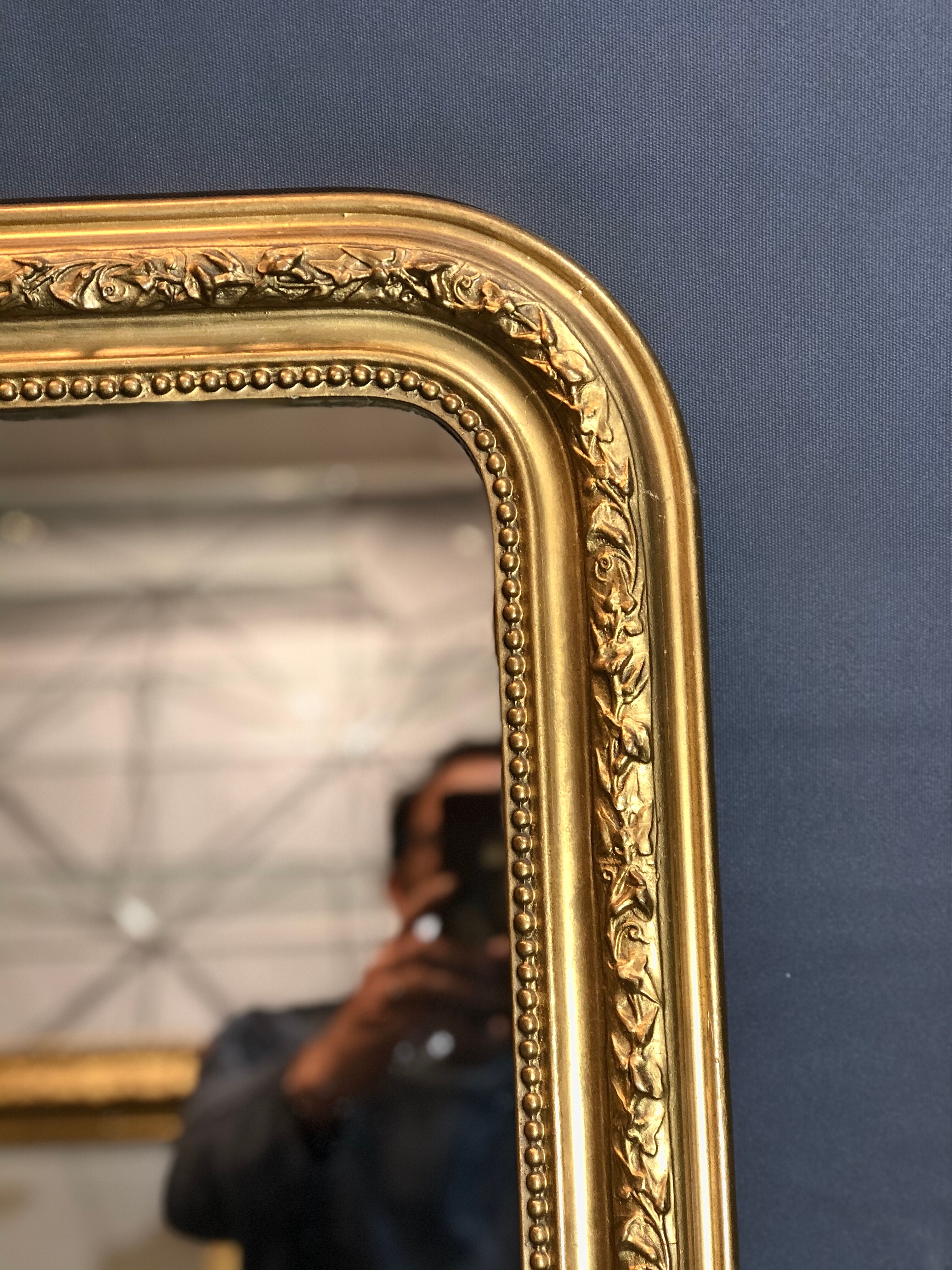 Old mirror 61cm x 49cm era 1900
