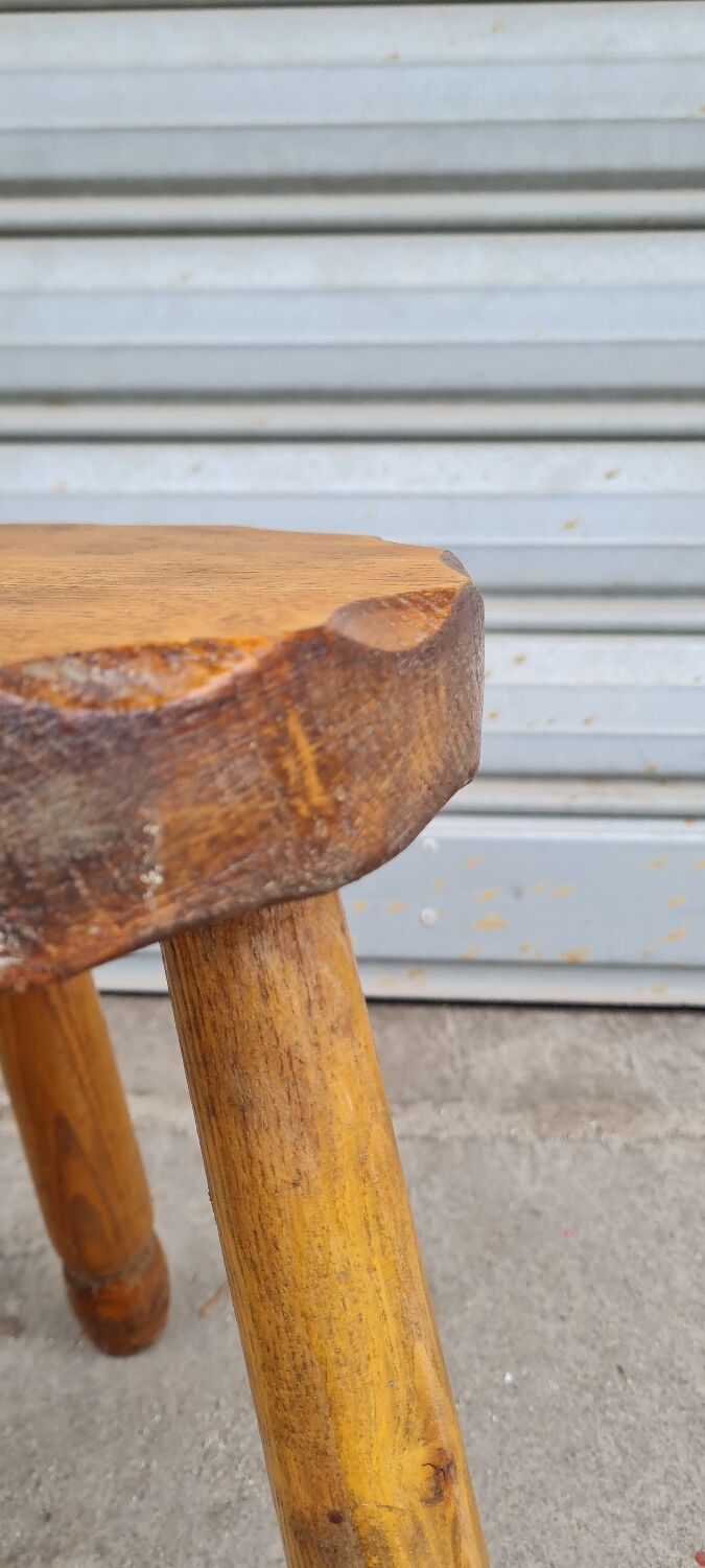 Tripod stool