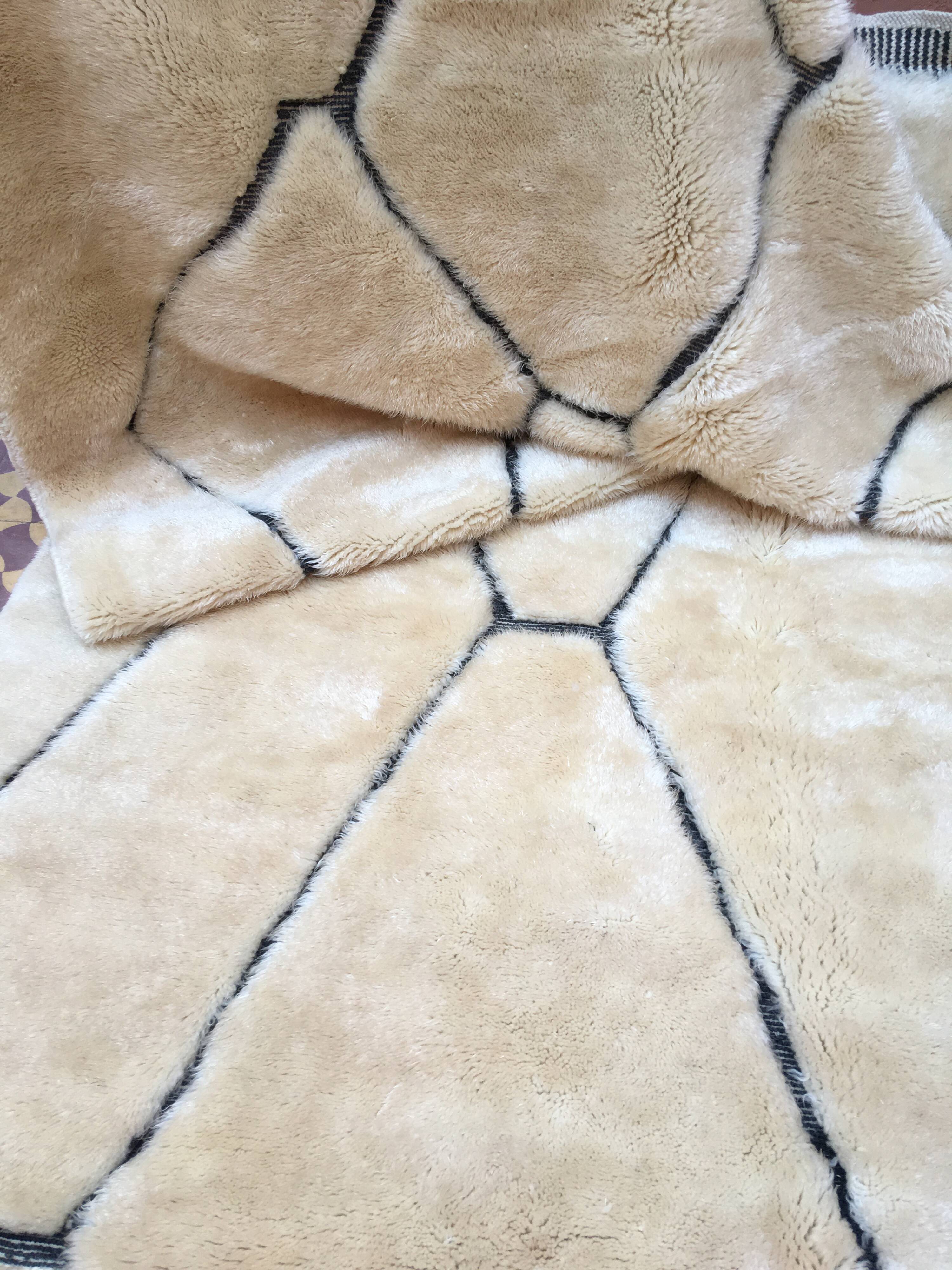 Mrirt rug 300 x 200 cm