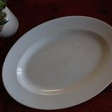 Très grand plat ovale en porcelaine opaque de Lunéville 1880-1900