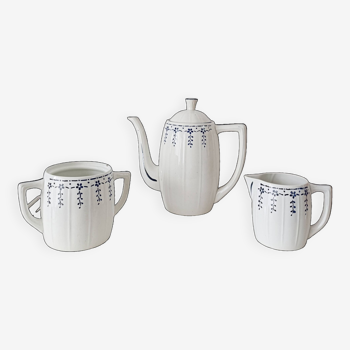 St-Amand coffee maker, milk jug and sugar bowl