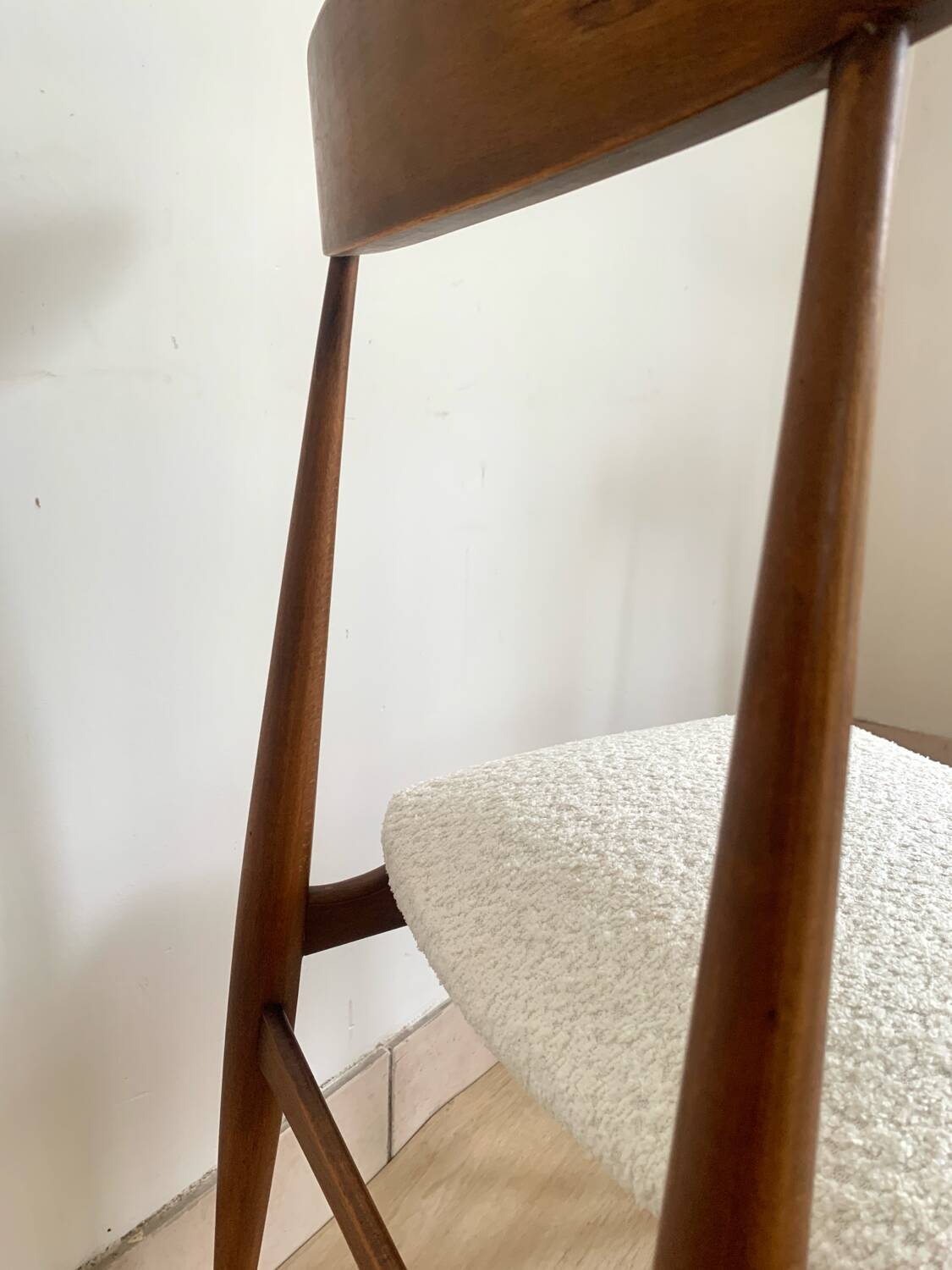 Series of 4 Scandinavian chairs from the 60s