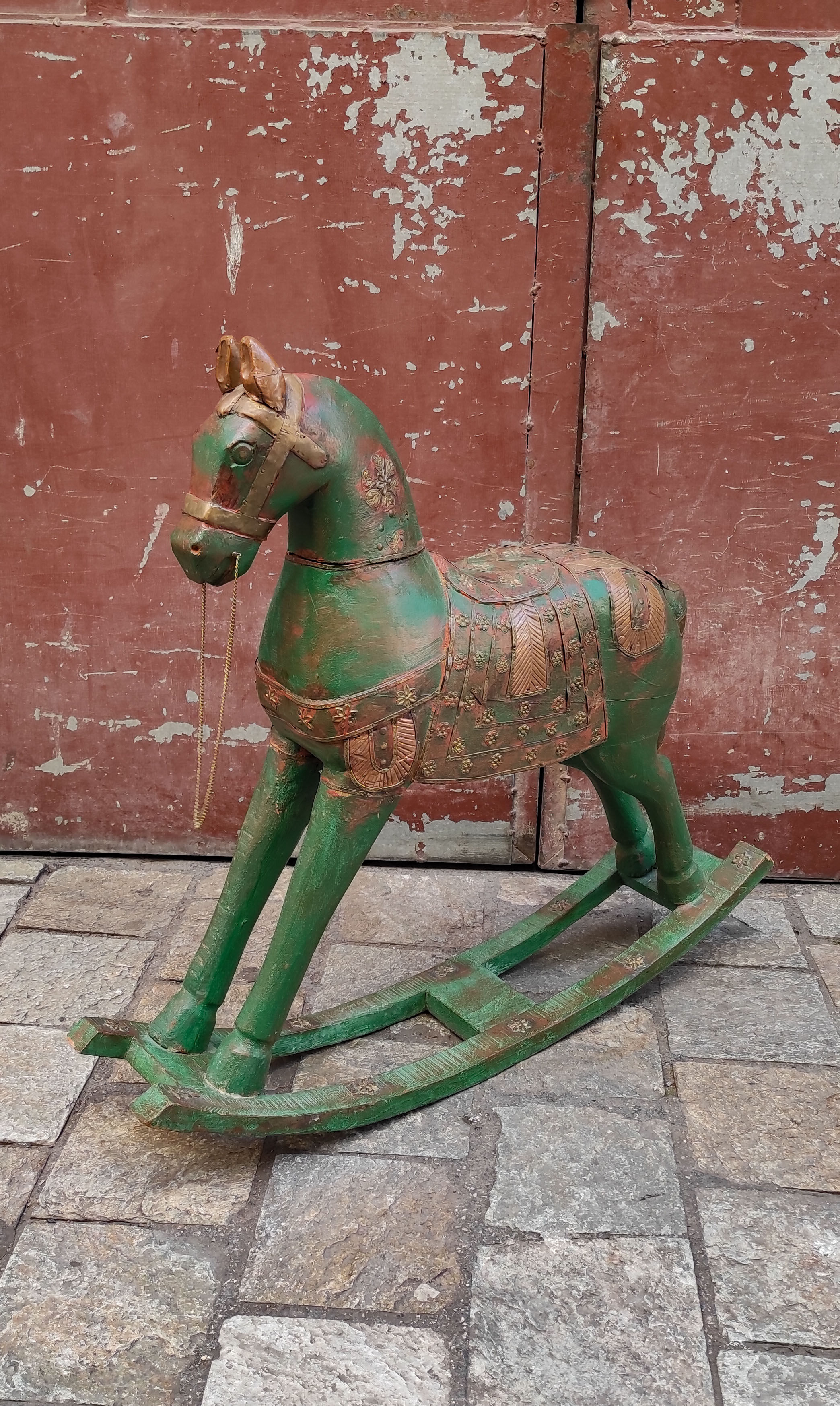 Cheval a bascule en bois indien