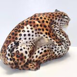 Paire de jaguars combattants en céramique peinte à la main par Giovanni Ronzan, Italie