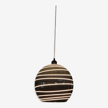 Suspension vintage ball black and white