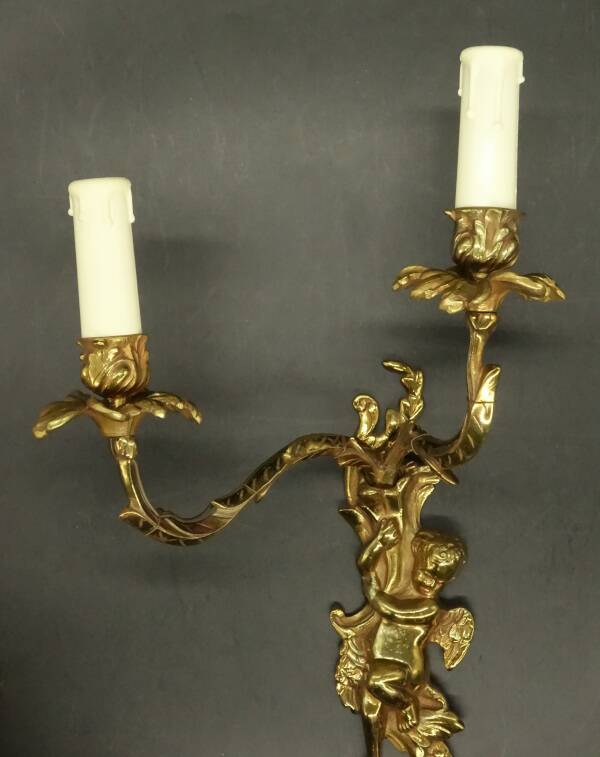 Pair of large Louis XV style wall lights - gilded bronze