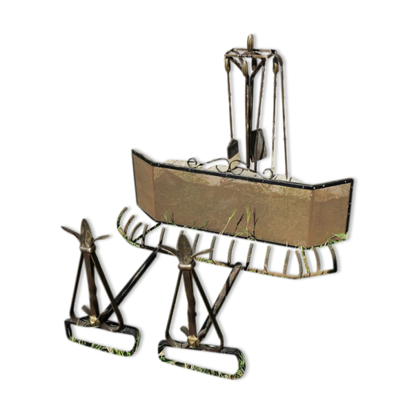 Ancien ensemble de cheminée en fer forgé (9 pièces)