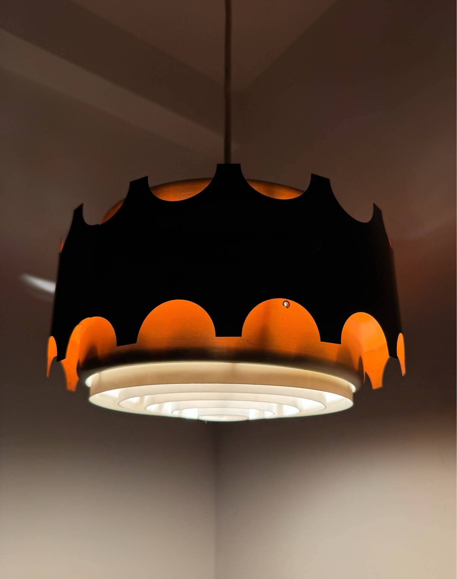 Suspension design 1960s black and copper