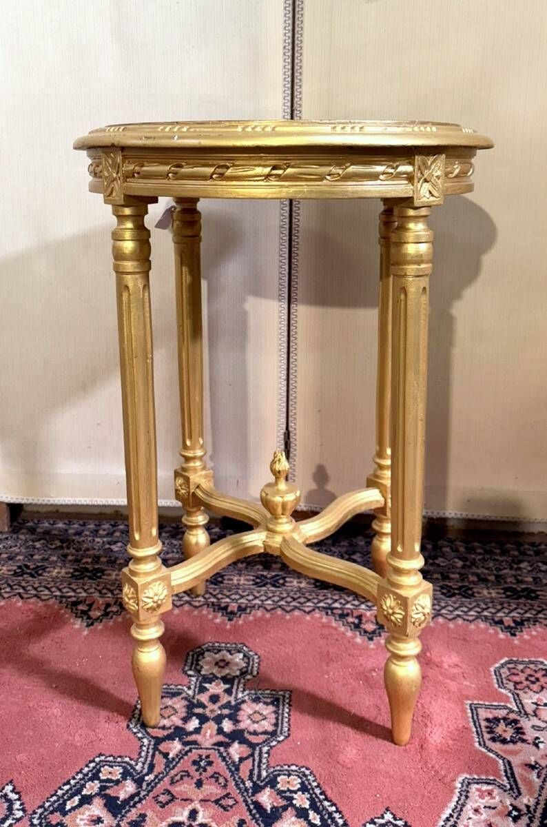 round gilded wooden side table, Louis XVI style