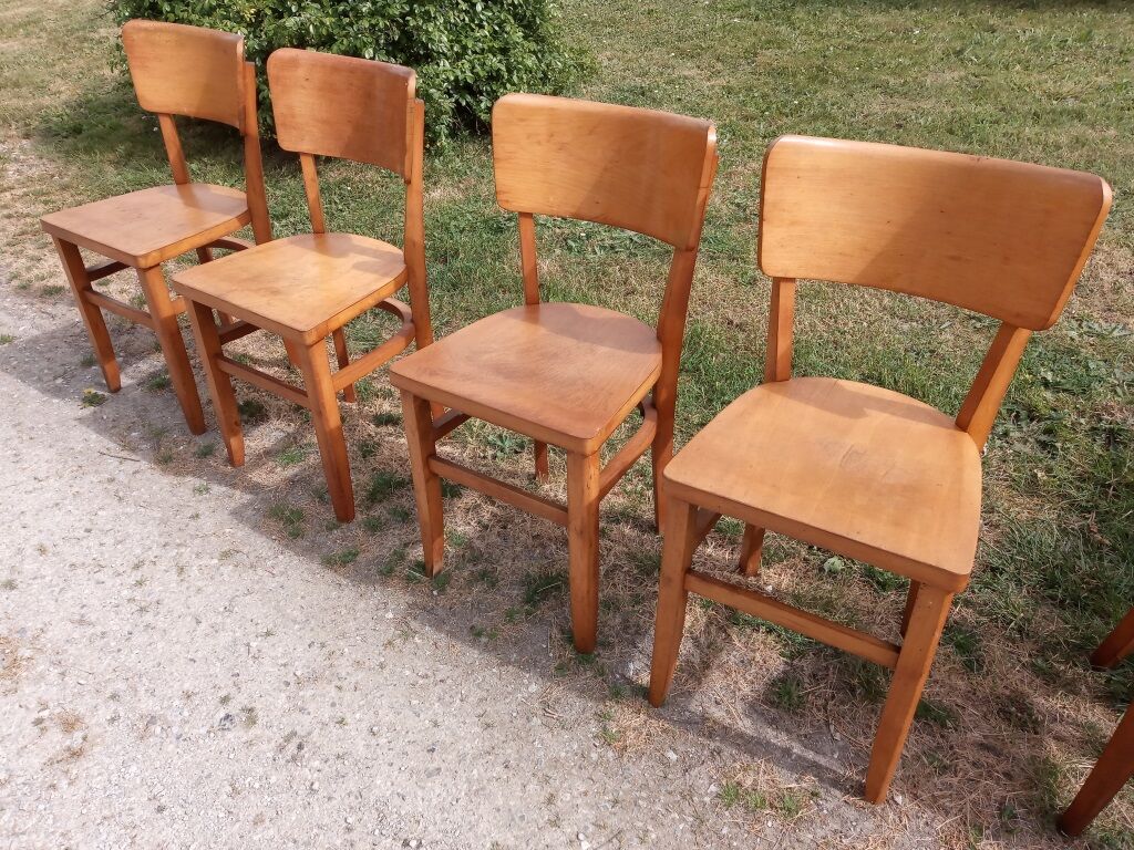 Lot of 4 bistro chairs