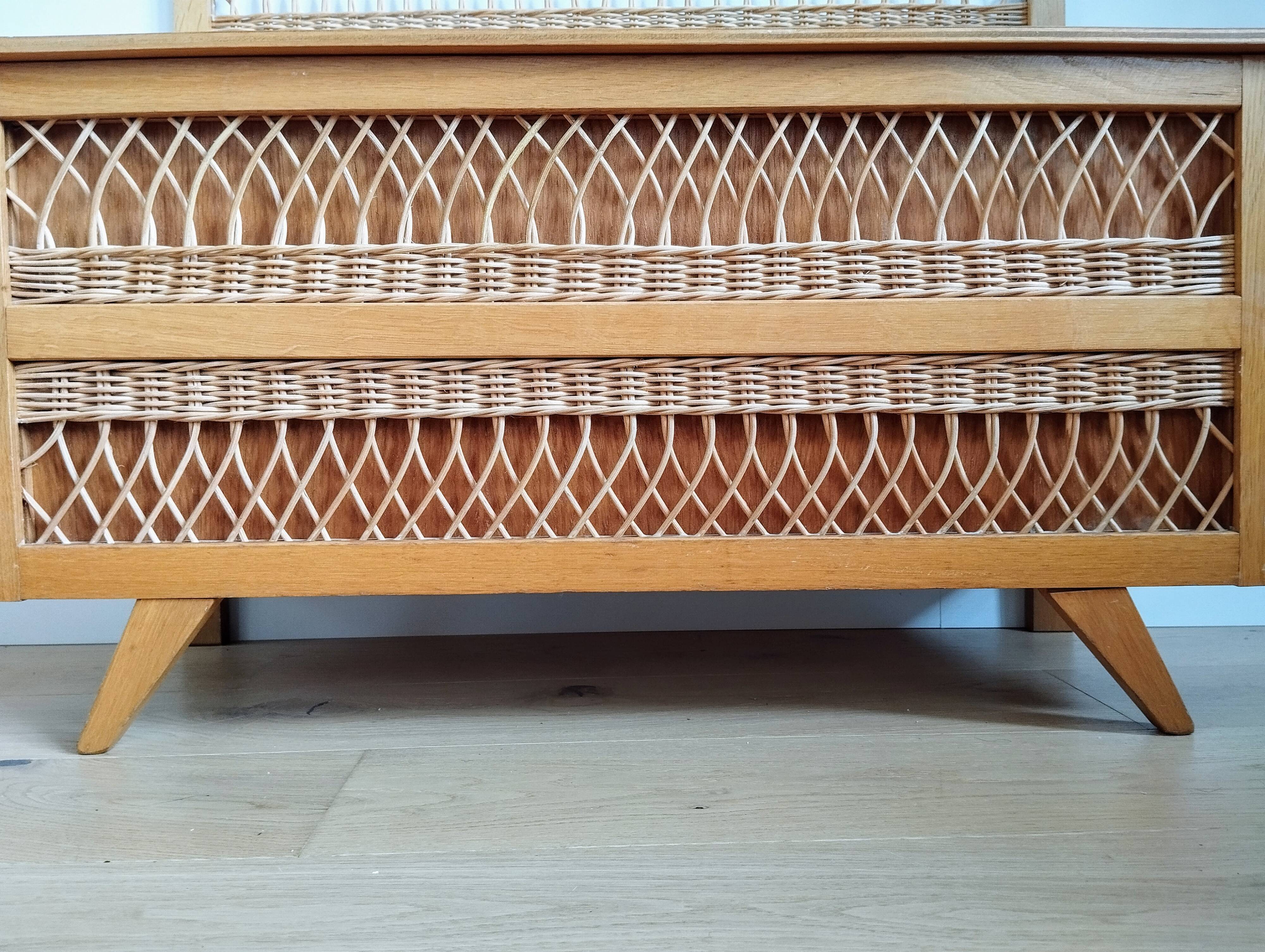 Vintage wooden and rattan trunk bench